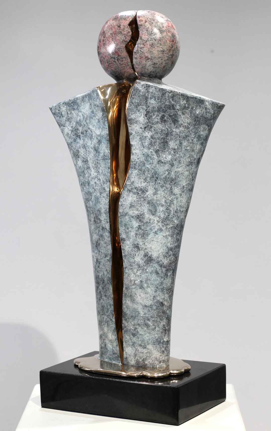 Tulpa: Patinated bronze, 630x 300x 180, Edition of 4